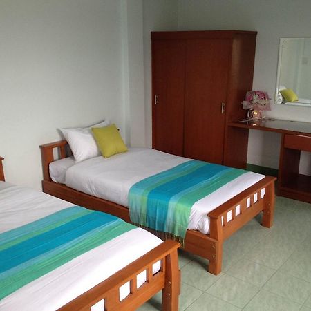 Baan Mitreejit Apartment Surat Thani Bilik gambar