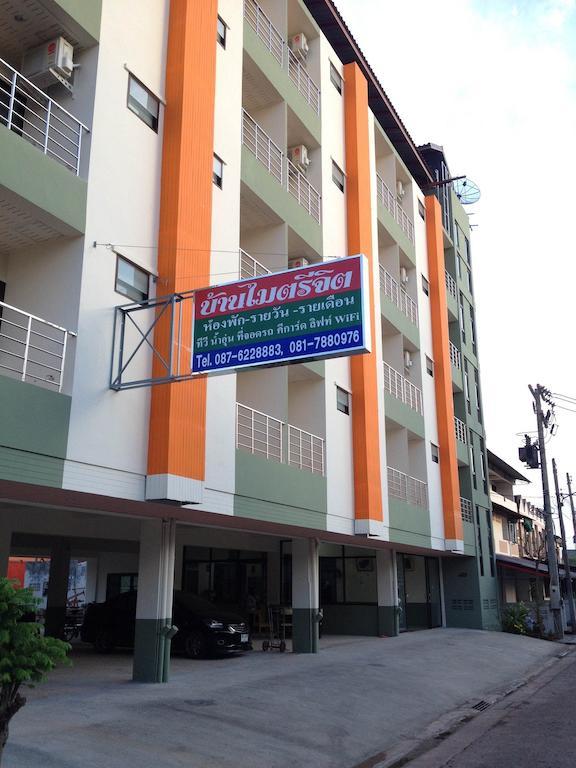 Baan Mitreejit Apartment Surat Thani Luaran gambar