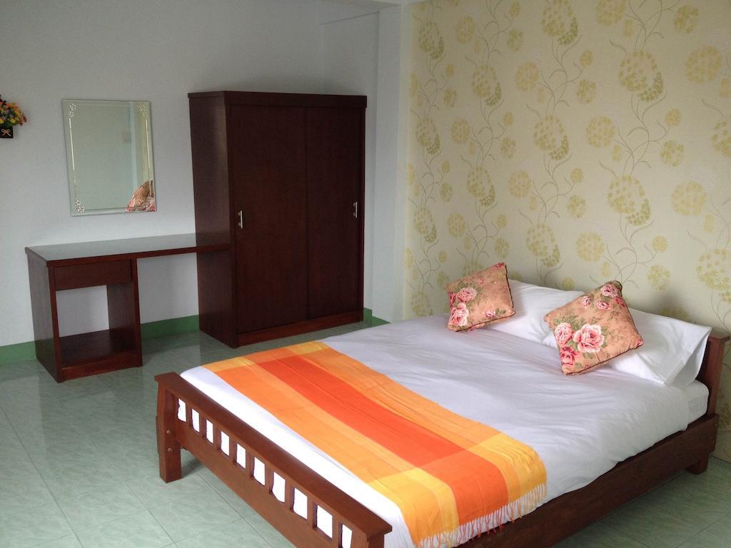 Baan Mitreejit Apartment Surat Thani Bilik gambar